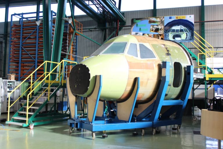 Aviões mais resistentes às descargas atmosféricas