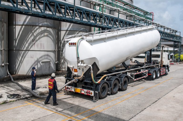 Transporte em equipamentos de grandes dimensões