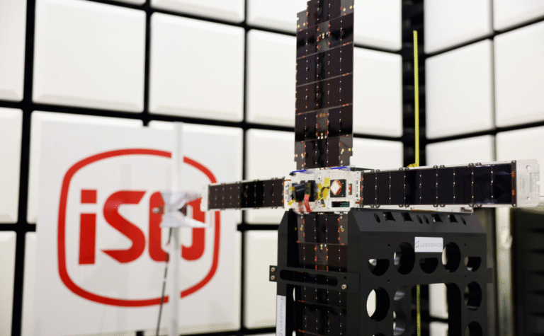 Avaliação da Compatibilidade Eletromagnética em Satélites da Constelação Lusíada